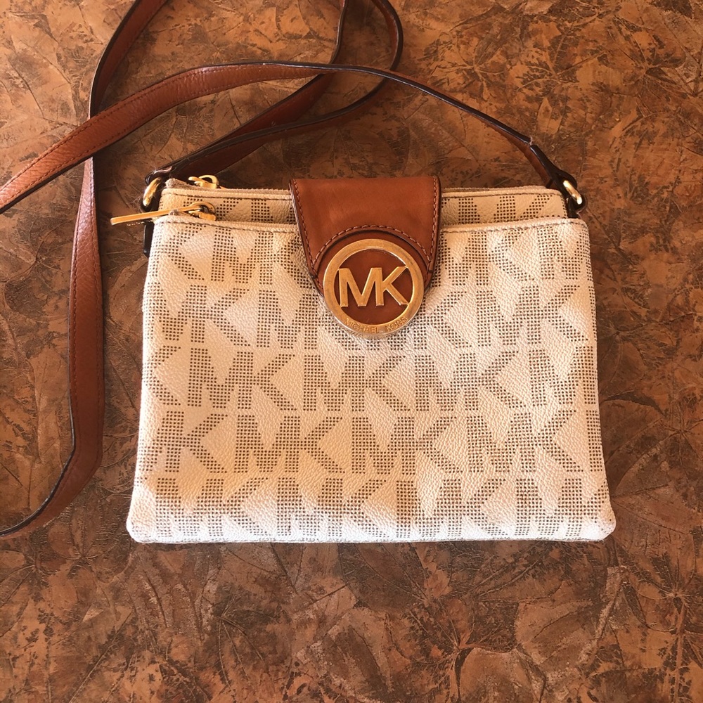 Michael Kors purse